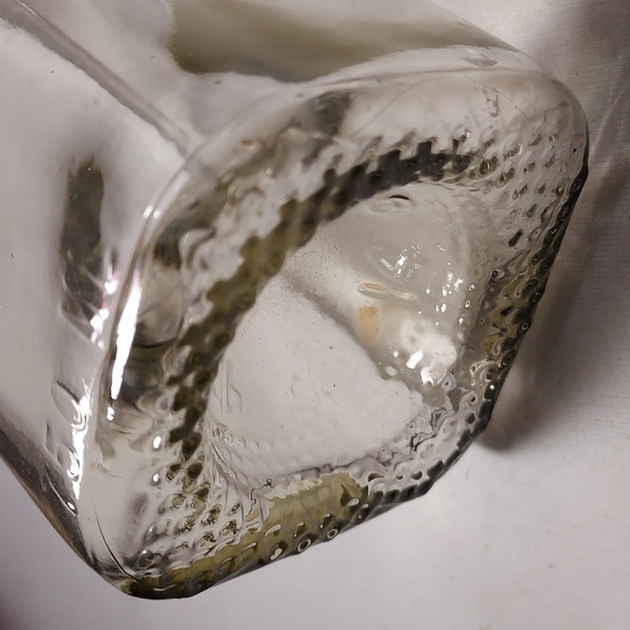 Vintage Glass Liquor Bottle Decanter - Picture 6 of 9